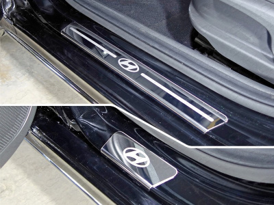 Hyundai Solaris (17–) Накладки на пороги (лист зеркальный логотип Hyundai) 4 шт, седан