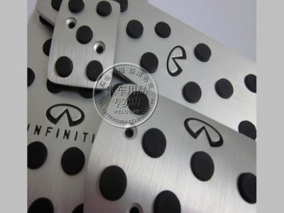 Infiniti FX35, FX30, FX37, FX50 накладки на педали, подставку под ногу, алюминиевые с логотипом Infiniti, комплект 4 шт.
